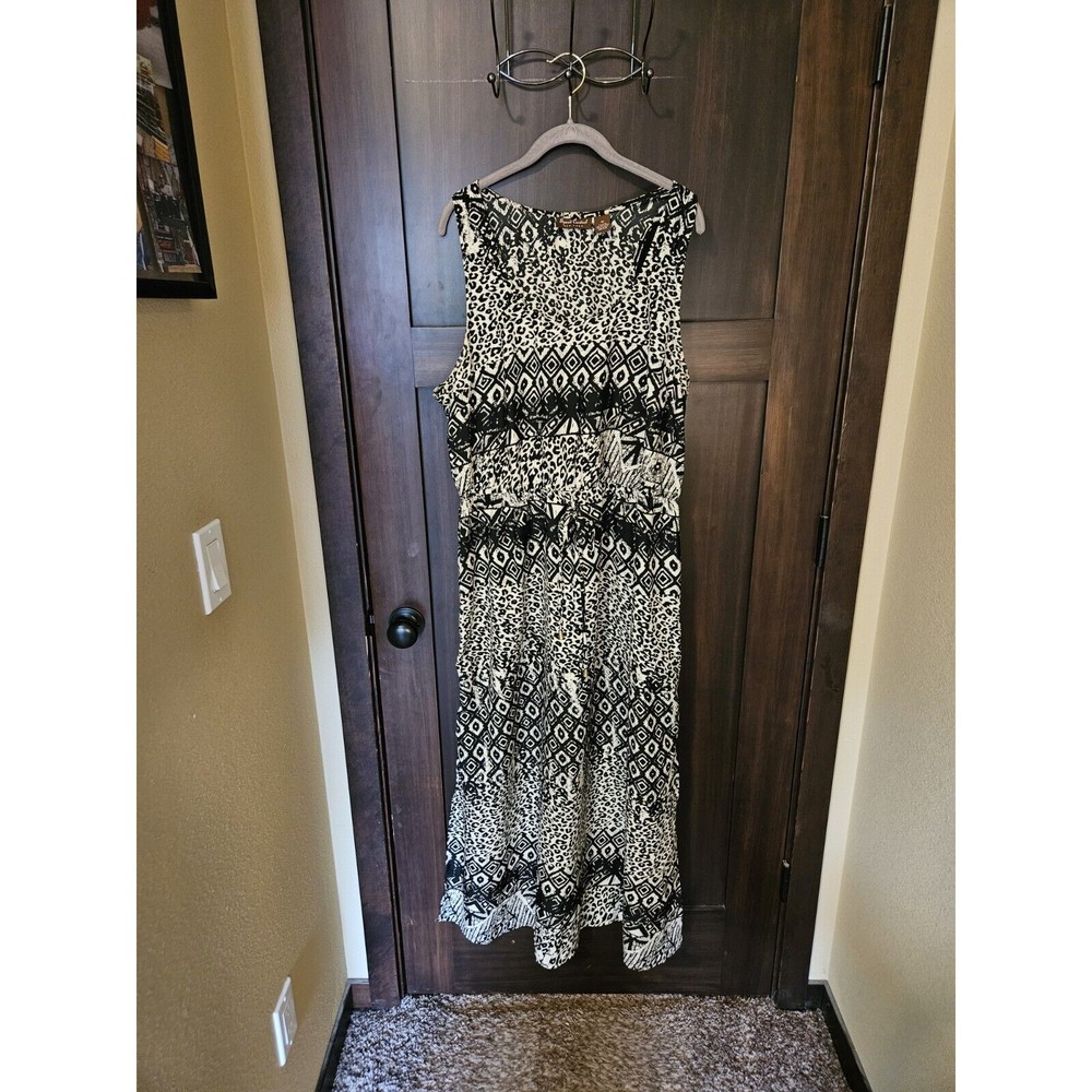 Euc Women's Plus Geometric Pattern Lightweight Ma… - image 1